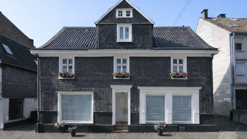 Stadthaus zum Kauf - Erstbezug 299.000 € 8 Zimmer 140 m² 210 m² Grundstück Wald Solingen 42719