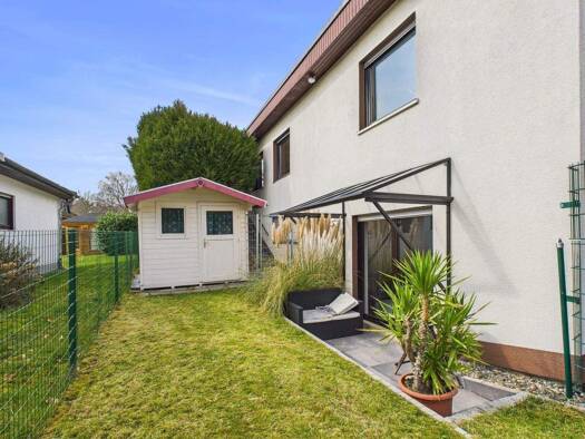 Bungalow zum Kauf 495.000 € 7,5 Zimmer 174 m² 540 m² Grundstück Usingen 61250