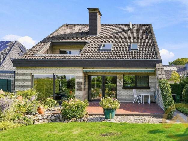Mehrfamilienhaus zum Kauf 499.000 € 9 Zimmer 207 m² 623 m² Grundstück frei ab sofort Winnekendonk Kevelaer 47626