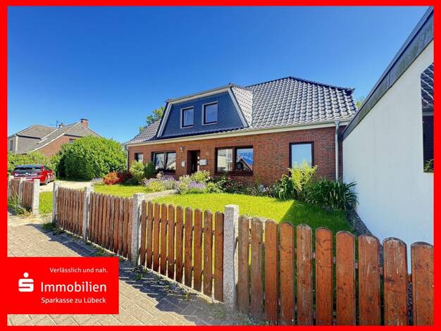 Einfamilienhaus zum Kauf 384.900 € 7 Zimmer 200 m² 681 m² Grundstück Ahrensbök Ahrensbök 23623