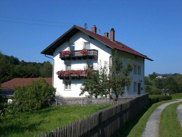 Wohnung zur Miete 405 € 3,5 Zimmer 90 m² EG frei ab 01.01.2026 Irlmühle Lam 93462
