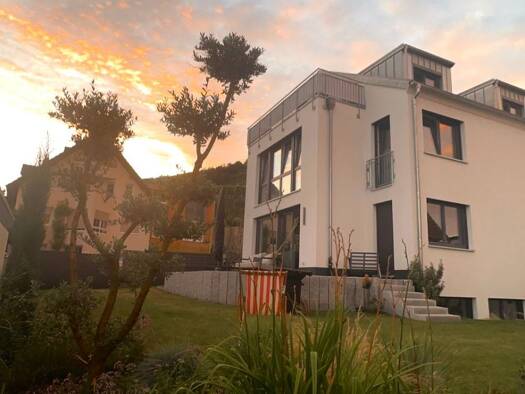 Maisonette zur Miete 1.800 € 4 Zimmer 125 m² Geschoss 2/4 frei ab 01.04.2026 Bötzingen 79268