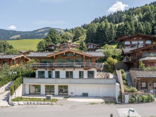 Haus zum Kauf 10 Zimmer 340 m² 1.002 m² Grundstück Aurach bei Kitzbühel 6371