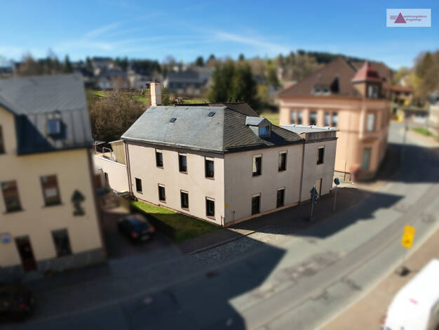 Mehrfamilienhaus zum Kauf 179.000 € 10 Zimmer 185 m² 560 m² Grundstück Schönheide 08304