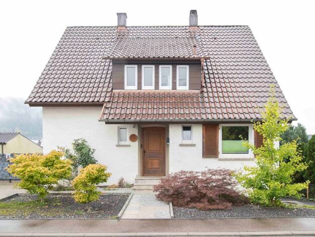 Einfamilienhaus zum Kauf 365.000 € 5 Zimmer 133 m² 500 m² Grundstück Unterkochen Aalen 73432