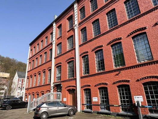 Bürogebäude zum Kauf 1.390.000 € 40 Zimmer 1.294 m² Bürofläche Barmen Oberbarmen 42285
