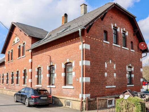 Doppelhaushälfte zum Kauf 79.950 € 5 Zimmer 150 m² 550 m² Grundstück Rodewisch 08228