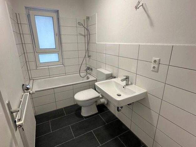 Wohnung zur Miete 600 € 2 Zimmer 48,9 m² frei ab 23.11.2025 Eduard-Flach-Str. 24 Memmingen 87700