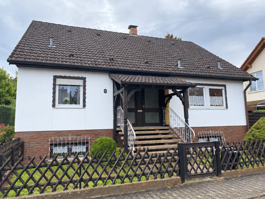 Einfamilienhaus zum Kauf provisionsfrei 389.000 € 4 Zimmer 103 m² 685 m² Grundstück frei ab 01.05.2027 Klein-Umstadt Groß-Umstadt 64823