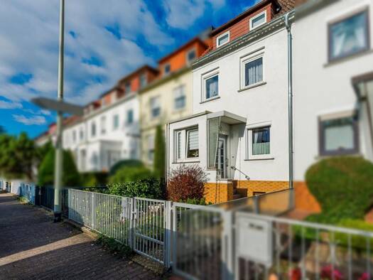 Wohnung zur Miete 650 € 1 Zimmer 25 m² Geschoss 1/2 frei ab sofort Bergen-Enkheim Frankfurt am Main 60388