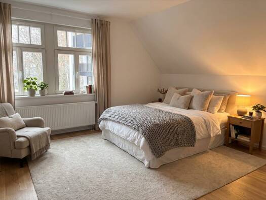 Wohnung zur Miete 995 € 2 Zimmer 77 m² Geschoss 2/3 frei ab 01.10.2026 Innenstadt Fulda 36037