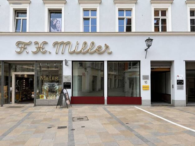 Laden zur Miete 52,24 € 2 Zimmer 48,5 m² Verkaufsfläche Innenstadt Regensburg 93047
