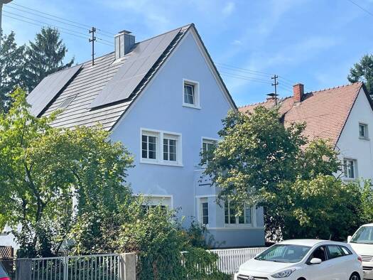Mehrfamilienhaus zum Kauf provisionsfrei 765.000 € 8 Zimmer 230 m² 557 m² Grundstück Mühlburg Karlsruhe 76185