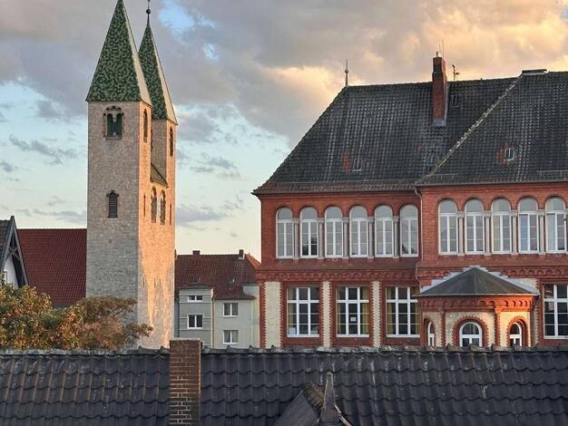 Wohnung zur Miete 795 € 3,5 Zimmer 90 m² 4. Geschoss Ost Hildesheim 31135