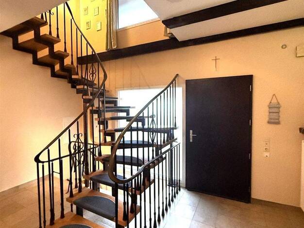 Einfamilienhaus zum Kauf 378.000 € 7,5 Zimmer 190 m² 635 m² Grundstück Wadgassen 66787