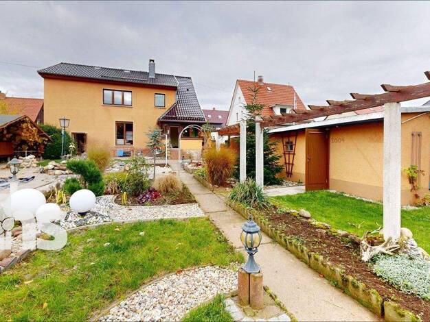 Einfamilienhaus zum Kauf provisionsfrei 160.000 € 8 Zimmer 140 m² 1.018 m² Grundstück Thälmannstraße 12 Klostermansfeld 06308
