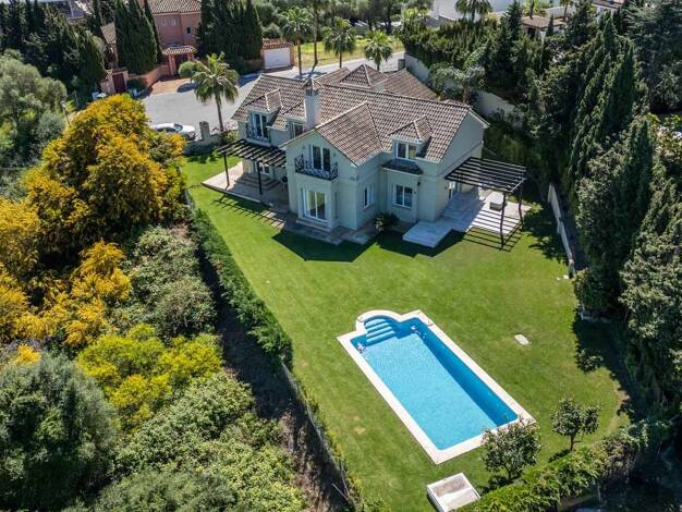 Villa zum Kauf provisionsfrei 1.550.000 € 11 Zimmer 403 m² 1.341 m² Grundstück Sotogrande