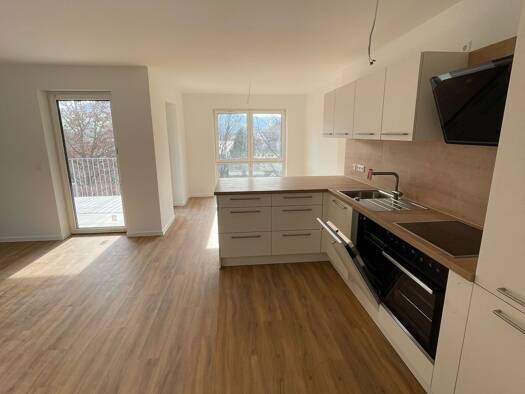 Wohnung zur Miete 1.220 € 4 Zimmer 95 m² frei ab 01.05.2026 Althäuser Straße 9 Neunkirchen Bad Mergentheim 97980