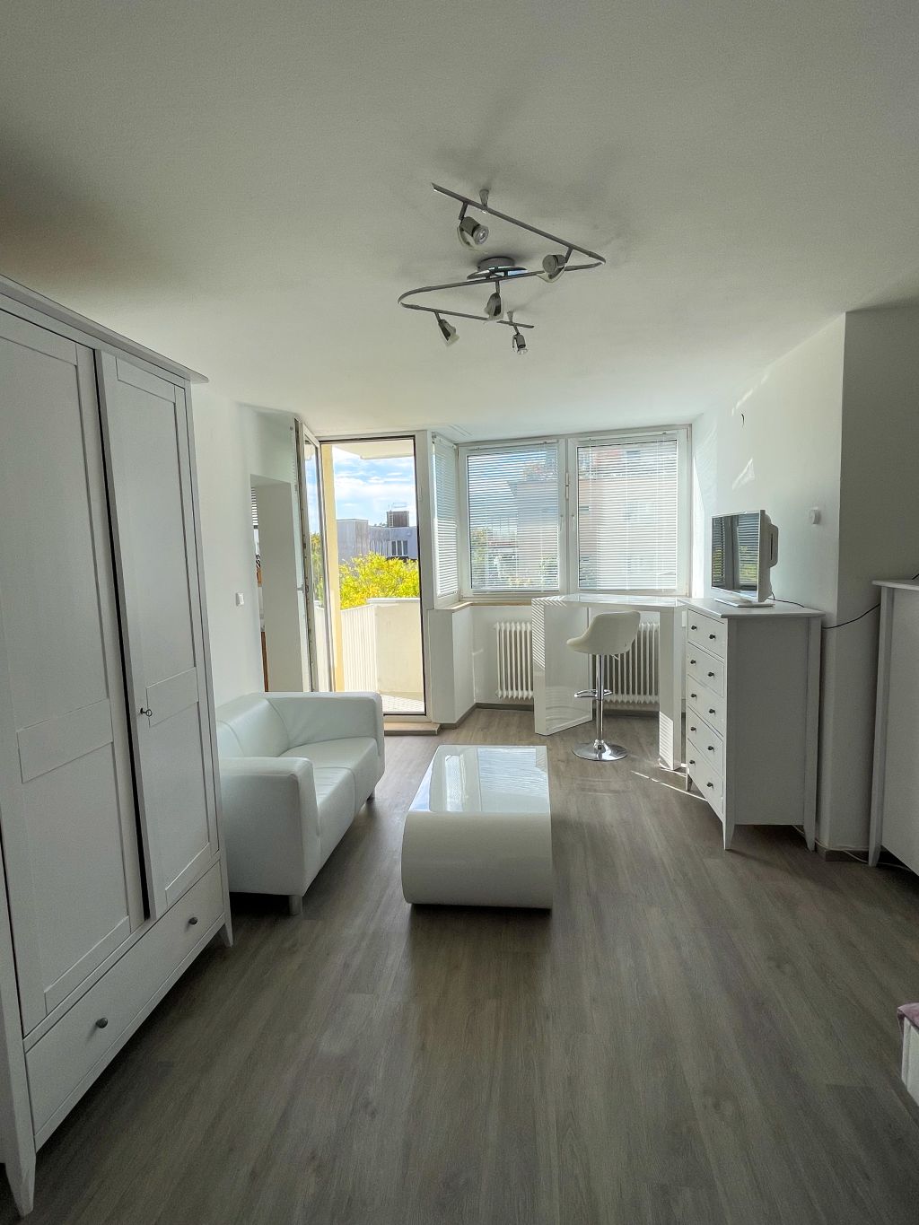 Wohnung zur Miete Wohnen auf Zeit 1.550 € 2 Zimmer 28 m²<br/>Wohnfläche ab sofort<br/>Verfügbarkeit Ridlerstraße Westend München 80339