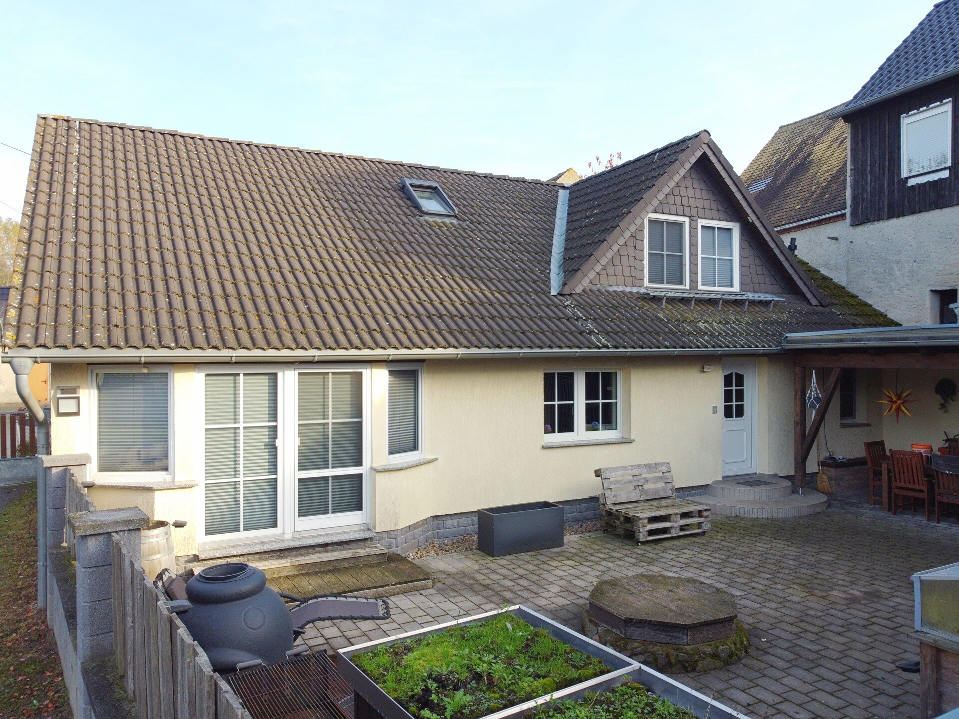 Einfamilienhaus zum Kauf 195.000 € 4 Zimmer 100 m²<br/>Wohnfläche 240 m²<br/>Grundstück Nemt Wurzen / Sachsendorf 04808