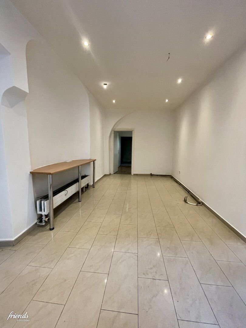 Büro-/Praxisfläche zur Miete 285 € 1,5 Zimmer Ungargasse Wiener Neustadt 2700