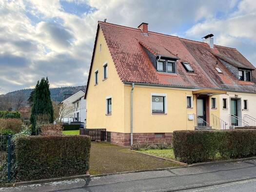 Doppelhaushälfte zum Kauf provisionsfrei 289.000 € 5 Zimmer 82,8 m² 456 m² Grundstück Miltenberg 63897