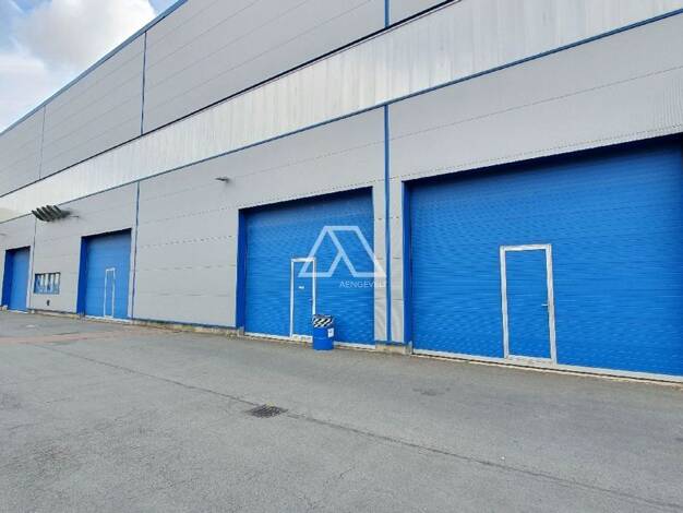 Halle/Industriefläche zur Miete provisionsfrei 4 € 4.400 m² Lagerfläche teilbar ab 2.200 m² Büschdorf Ost 06116