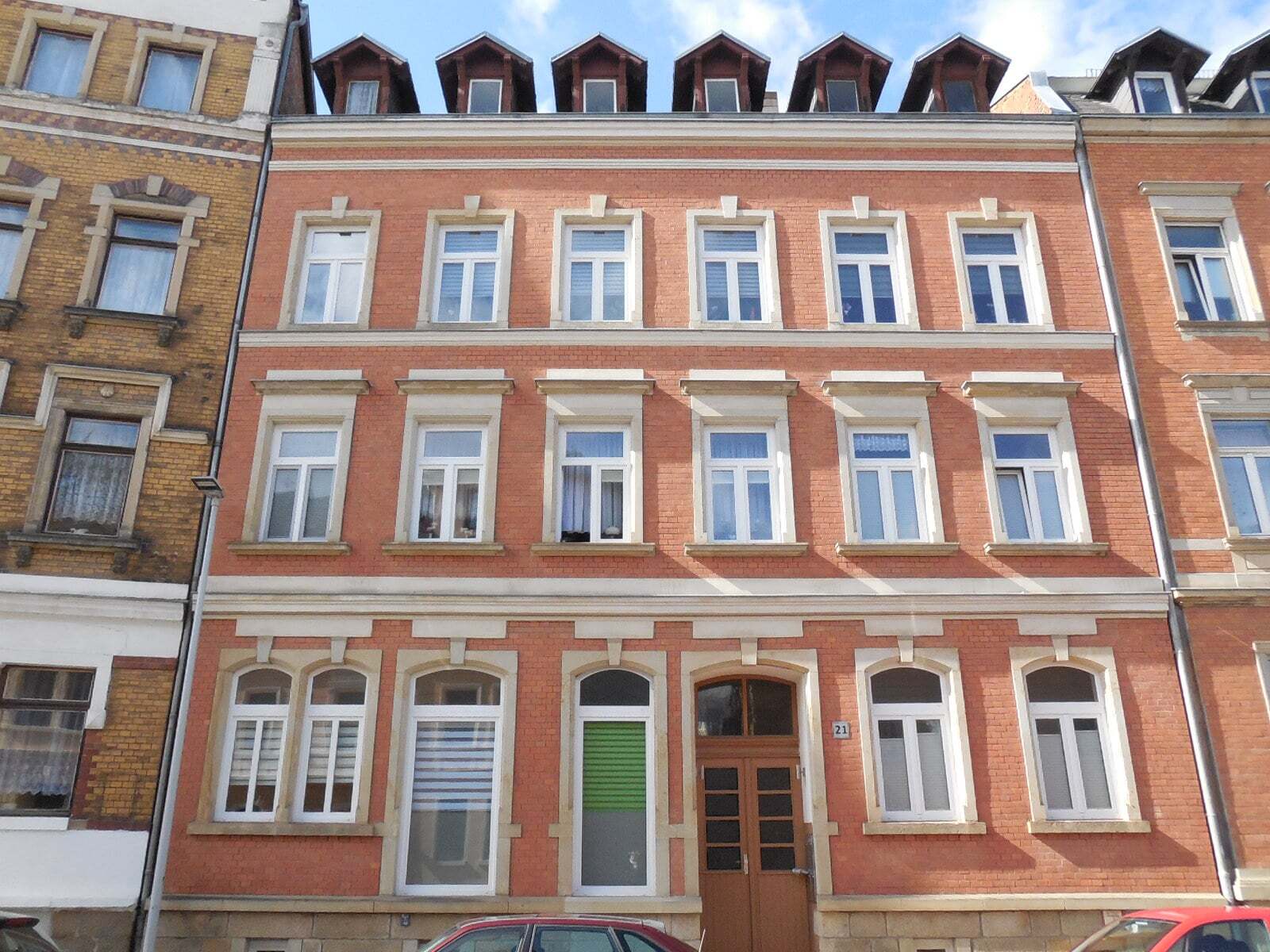 Mehrfamilienhaus zum Kauf als Kapitalanlage geeignet 225.000 € 12 Zimmer 338 m²<br/>Wohnfläche 330 m²<br/>Grundstück Mylau Mylau 08499