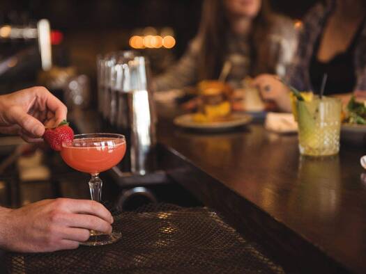 Laden zur Miete 3.700 € 8 Zimmer 240 m² Verkaufsfläche Altstadt Frankfurt am Main 60311