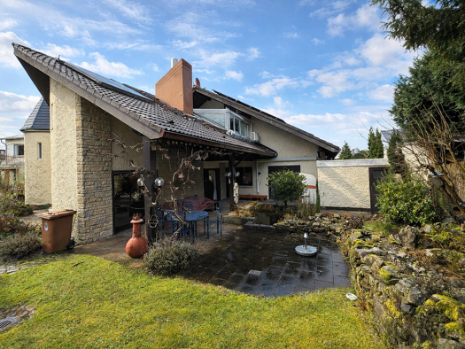 Einfamilienhaus zum Kauf 1.050.000 € 5 Zimmer 210 m² 684 m² Grundstück Kelkheim 65779