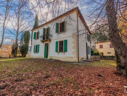 Haus zum Kauf 400.000 € 10 Zimmer 545 m² 50.000 m² Grundstück frei ab sofort Arezzo