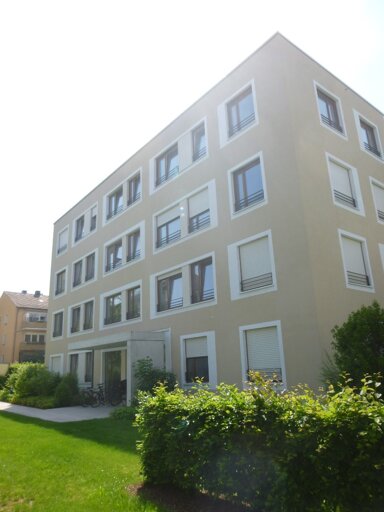 Wohnung zur Miete 1.138 € 4 Zimmer 108,4 m² 2. Geschoss frei ab 01.02.2025 Brunostraße 4a Mainviertel Würzburg 97082