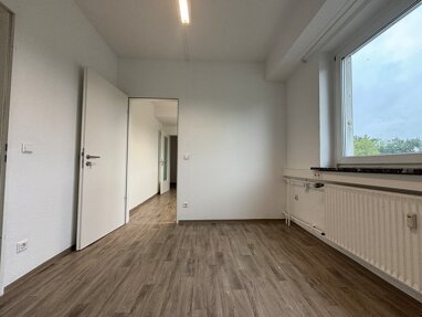 Bürofläche zur Miete 1.150 € 3 Zimmer 92 m² Bürofläche Spandau Berlin 13597