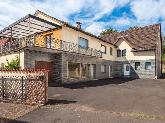Gewerbeobjekt zum Kauf als Kapitalanlage geeignet 309.000 € 9 Zimmer 215 m² 940 m² Grundstück Königshofen Mömbris 63776