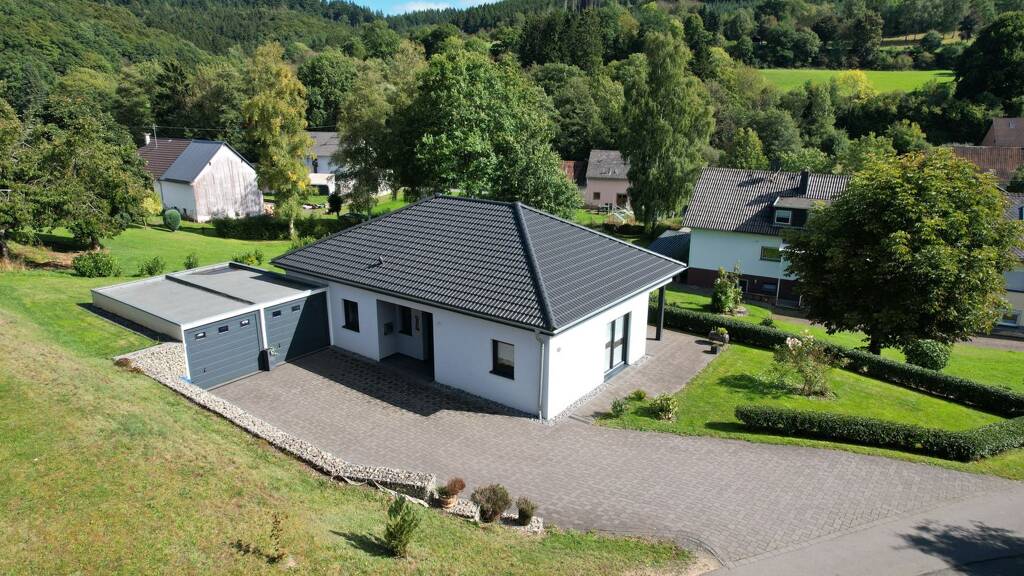 Haus zum Kauf 499.000 € 4 Zimmer 93,4 m² 1.171 m² Grundstück frei ab sofort Gondenbrett 54595