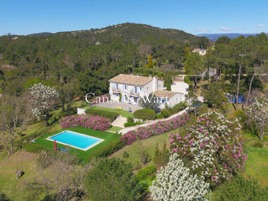 Einfamilienhaus zum Kauf 1.750.000 € 6 Zimmer 234 m² 10.652 m² Grundstück Centre Ville Le Muy 83490