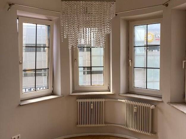 Wohnung zur Miete 1.200 € 1 Zimmer 90 m² Geschoss 2/5 frei ab sofort Reuttier Straße 2 Stadtmitte Neu-Ulm 89231