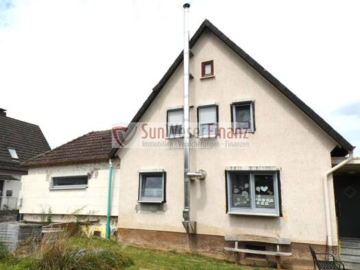 Einfamilienhaus zum Kauf 160.000 € 4 Zimmer 150 m² 616 m² Grundstück Höxter Höxter 37671