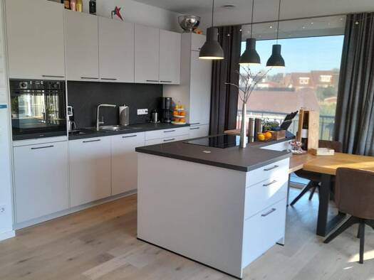 Penthouse zur Miete 1.300 € 3 Zimmer 110 m² Geschoss 1/2 frei ab 01.06.2026 Bad Segeberg 23795