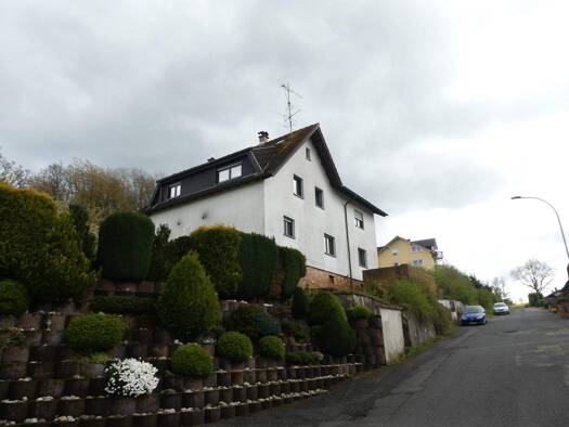 Mehrfamilienhaus zum Kauf provisionsfrei 203.000 € 6 Zimmer 180 m² 1.326 m² Grundstück Pfaffenhausen Jossgrund 63637