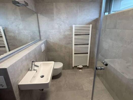 Wohnung zur Miete 1.400 € 3 Zimmer 96,2 m² frei ab sofort Westhoven Köln 51149