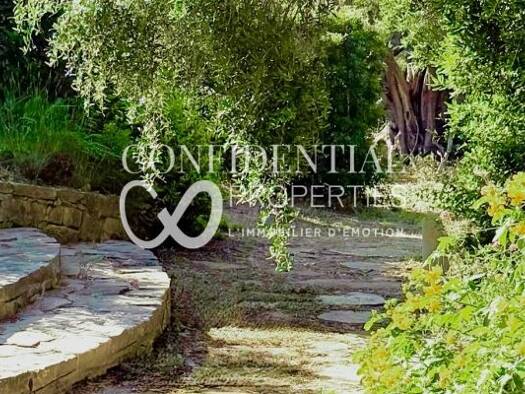Einfamilienhaus zum Kauf 2.800.000 € 8 Zimmer 300 m² 75.000 m² Grundstück Placette des Acacias 3 Callas 83830