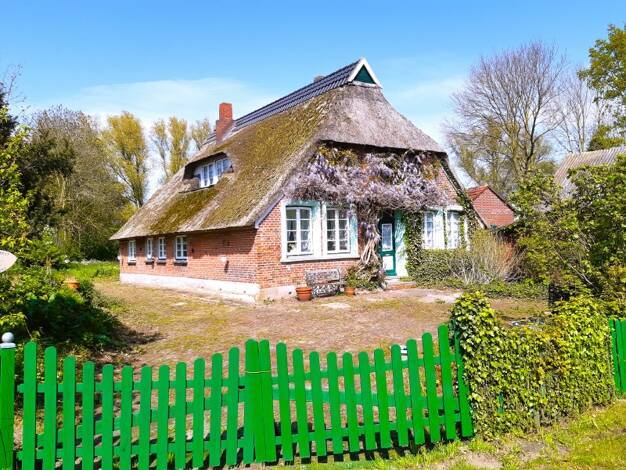 Haus zum Kauf 320.000 € 5 Zimmer 148 m² 5.464 m² Grundstück Fährweg 1 Ellwürden Nordenham 26954