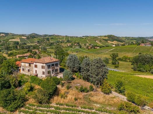 Haus zum Kauf 580.000 € 306 m² 20.000 m² Grundstück San Marzano Oliveto 14050