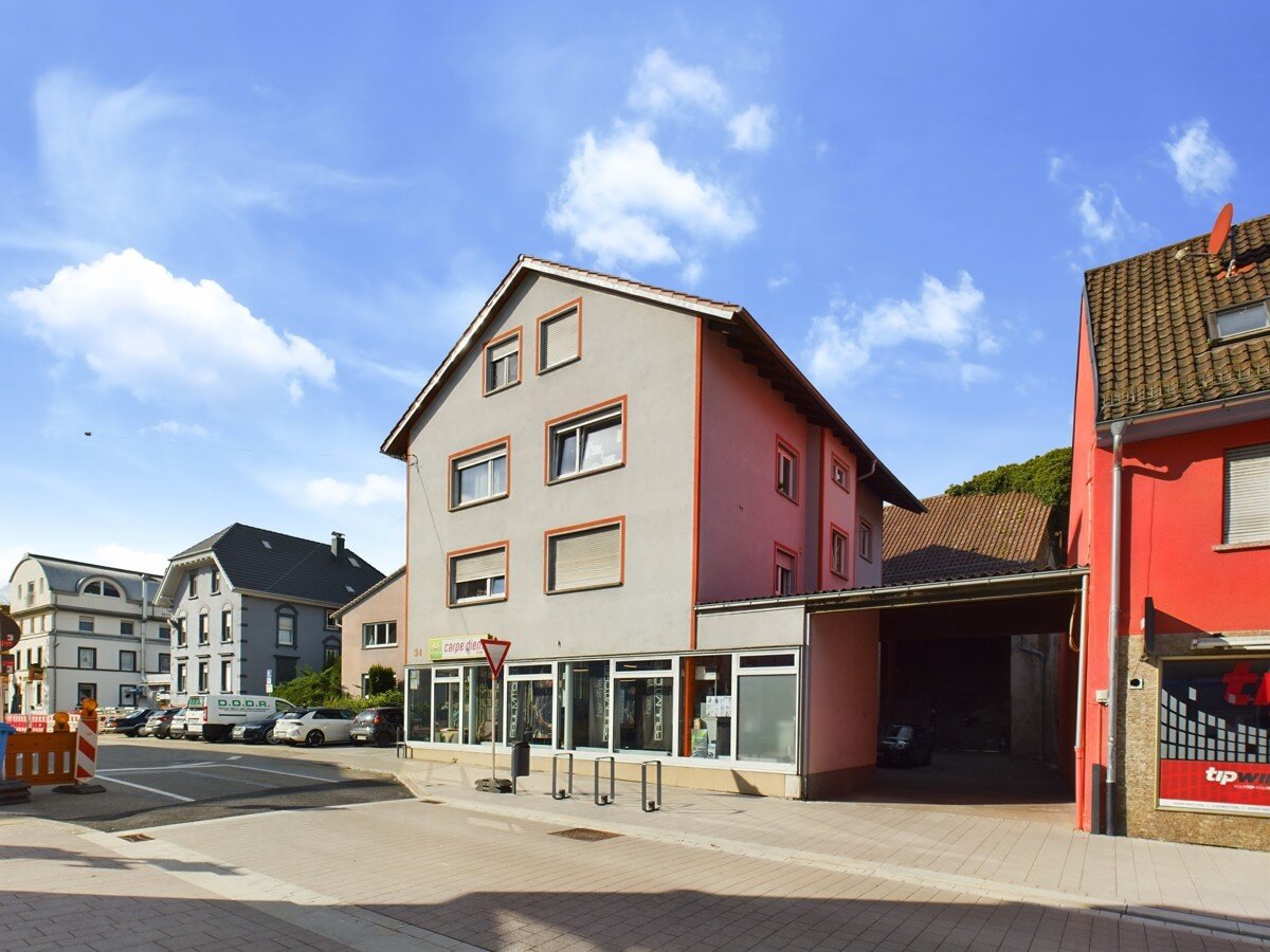 Mehrfamilienhaus zum Kauf 749.000 € 17 Zimmer 327,7 m²<br/>Wohnfläche 450 m²<br/>Grundstück Kernstadt 001 Bretten 75015