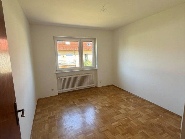Wohnung zur Miete 1.575 € 3 Zimmer 85,1 m² 1. Geschoss Luitpoldring 43 Vaterstetten Vaterstetten 85591