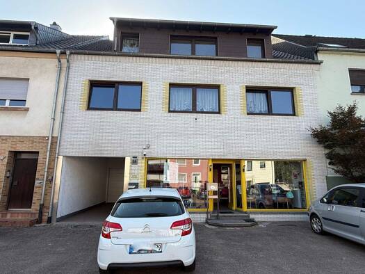 Haus zum Kauf 310.000 € 173 m² 1.518 m² Grundstück Hüttersdorf Schmelz 66839