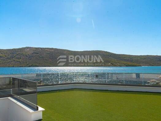 Wohnung zum Kauf 450.000 € 3 Zimmer 74 m² Geschoss 2/2 Poljica, Marina Marina 21222