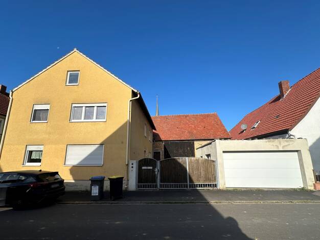 Mehrfamilienhaus zum Kauf 269.000 € 7 Zimmer 187 m² 490 m² Grundstück Traustadt Donnersdorf 97499