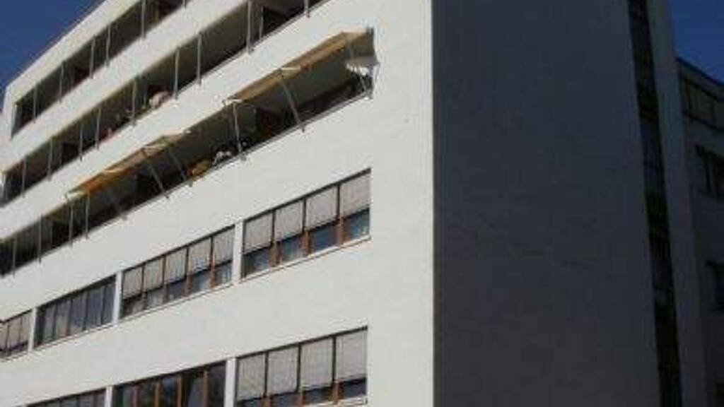 Studio zur Miete 285 € 1 Zimmer 34,7 m² 4. Geschoss frei ab sofort Niemeyerstraße 22 Innenstadt Halle (Saale) 06110